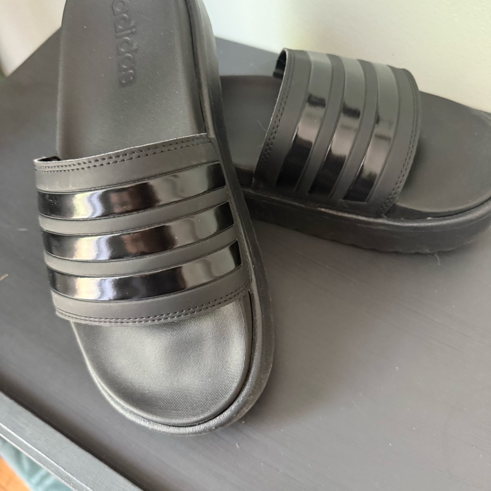 Adidas Adilette Platform Slide sz 8